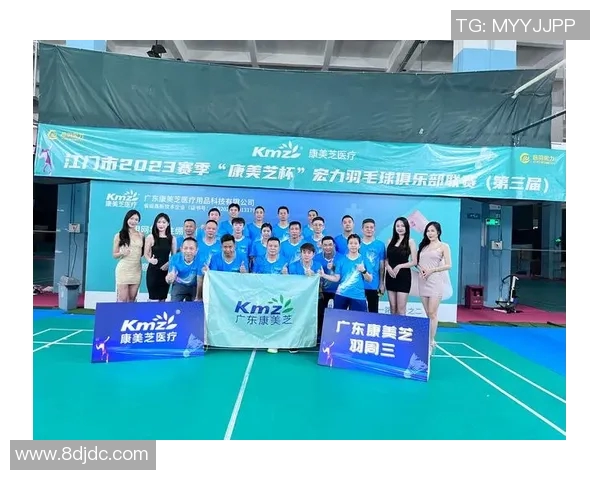 广州羽毛球队与成都羽毛球队赛后复盘团队协作的精彩瞬间与经验分享